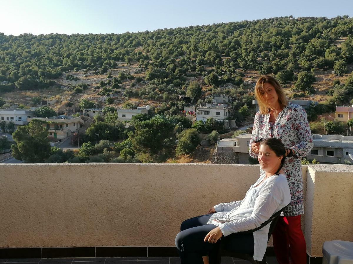 Mhna Guest House ‘Ajlūn Buitenkant foto
