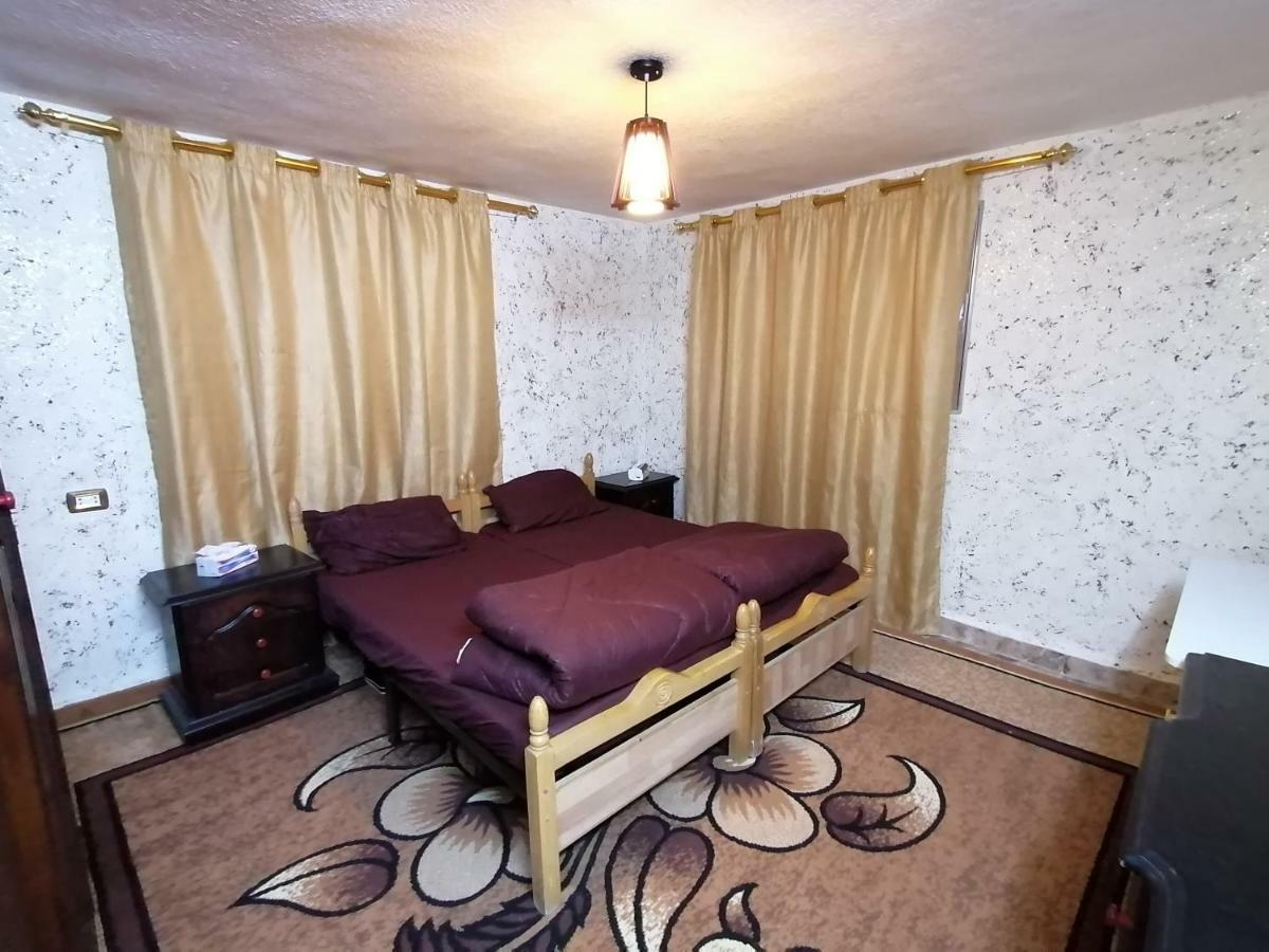 Mhna Guest House ‘Ajlūn Buitenkant foto