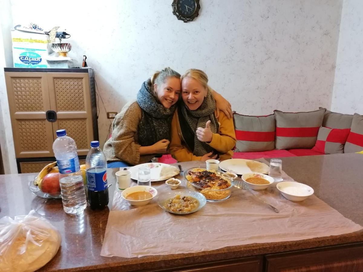 Mhna Guest House ‘Ajlūn Buitenkant foto